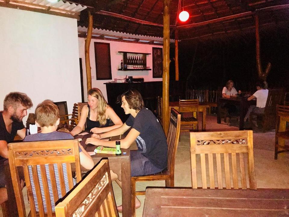 King'S Elephant Cabanas & Restaurant Tangalle Kültér fotó