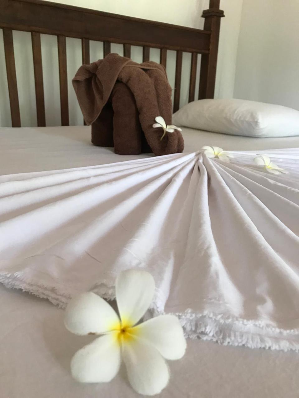 King'S Elephant Cabanas & Restaurant Tangalle Kültér fotó