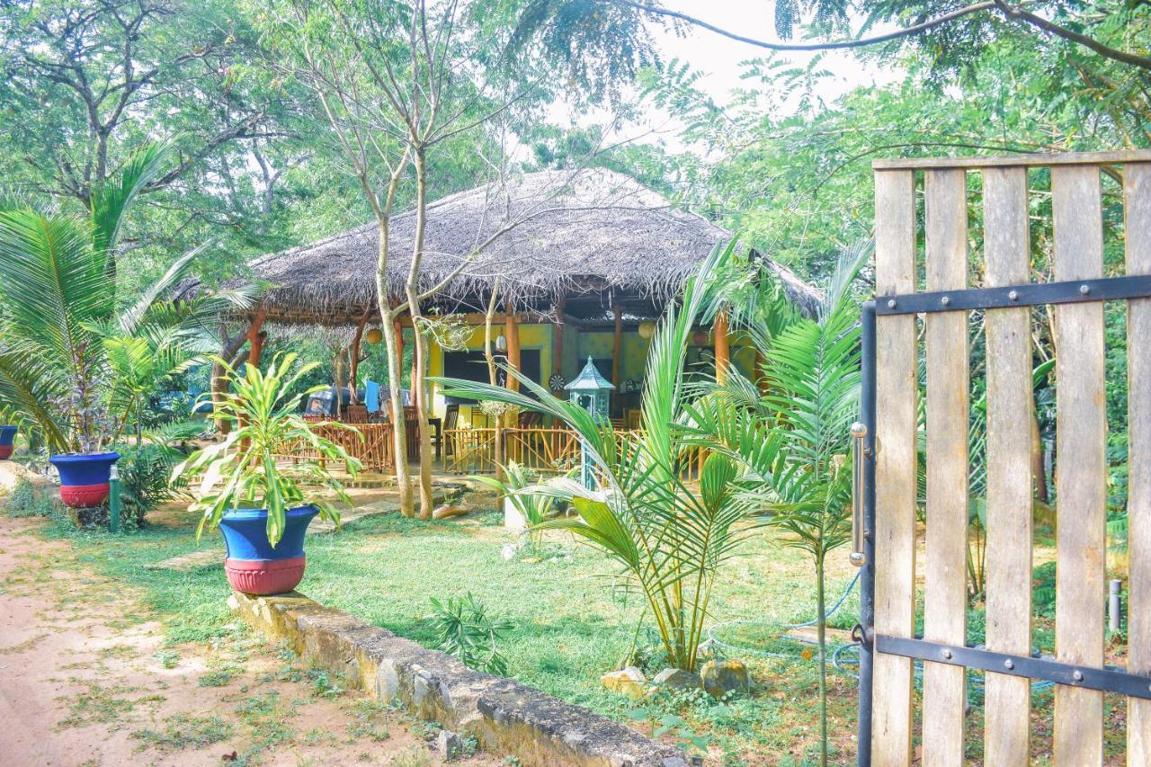 King'S Elephant Cabanas & Restaurant Tangalle Kültér fotó