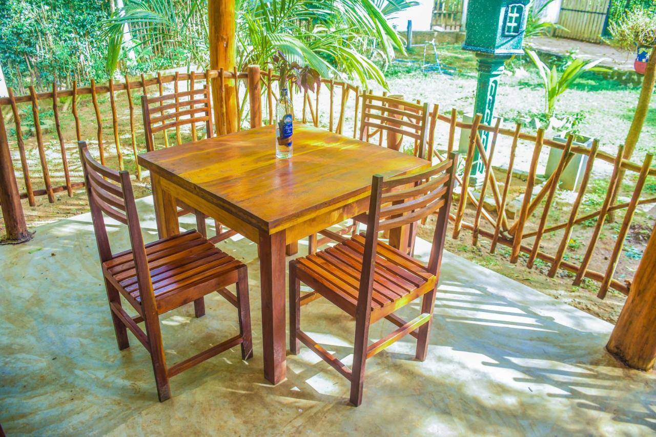 King'S Elephant Cabanas & Restaurant Tangalle Kültér fotó